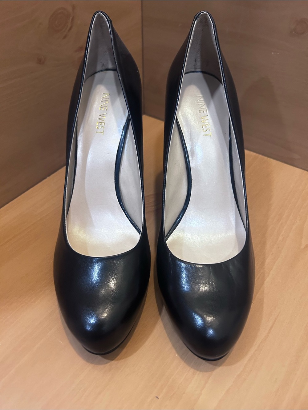 Nine West Black Leather Pumps –Round toe– Block Heel size 9